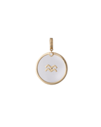 Pingente AQUÁRIO Quartzo Branco e Diamante em Ouro Amarelo 18k - Collab Mônica Salgado