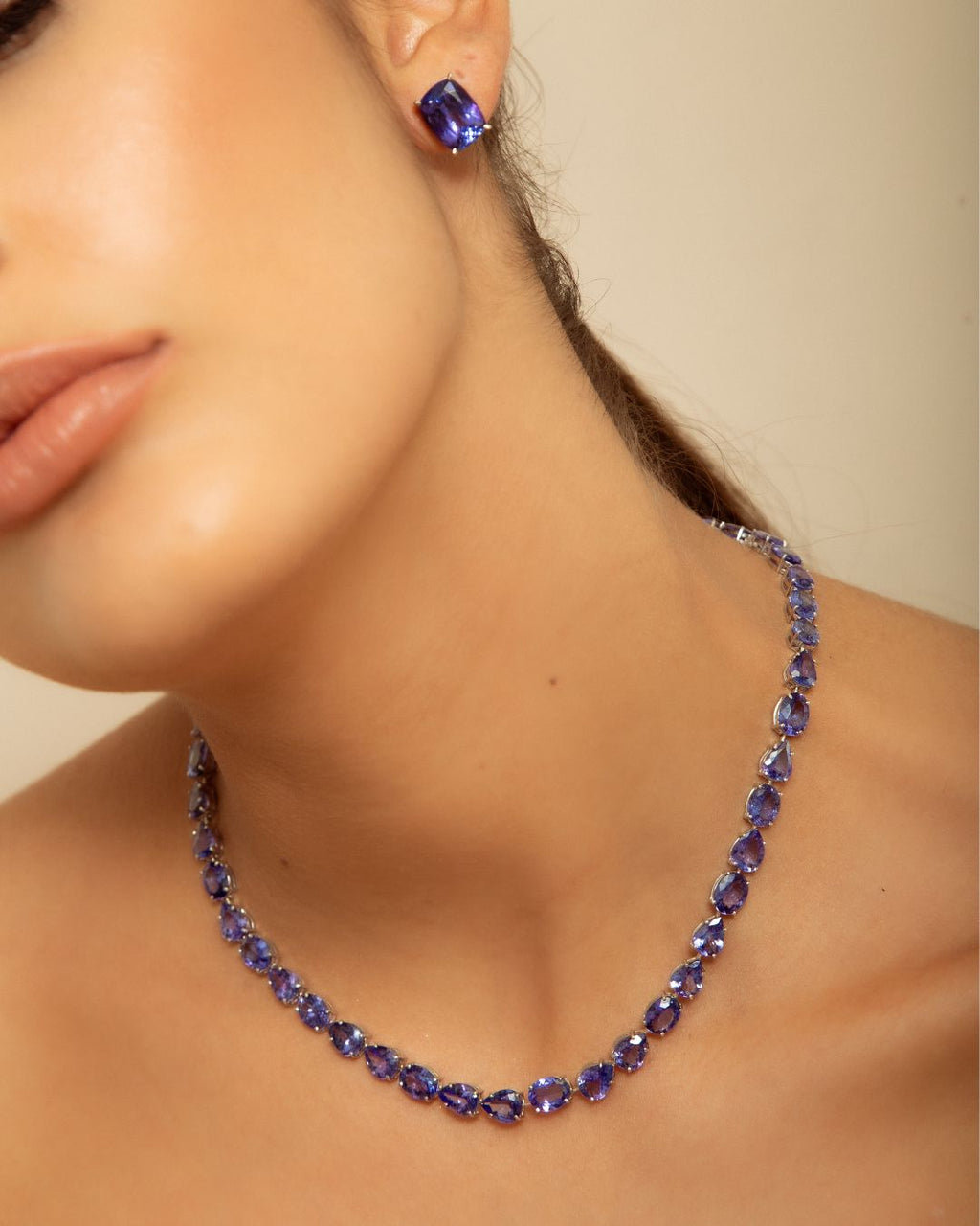 Colar Riviera Tanzanitas Gotas em Ouro Branco 18K
