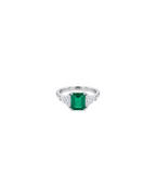 Anel Esmeralda Retangular em Ouro Branco 18K